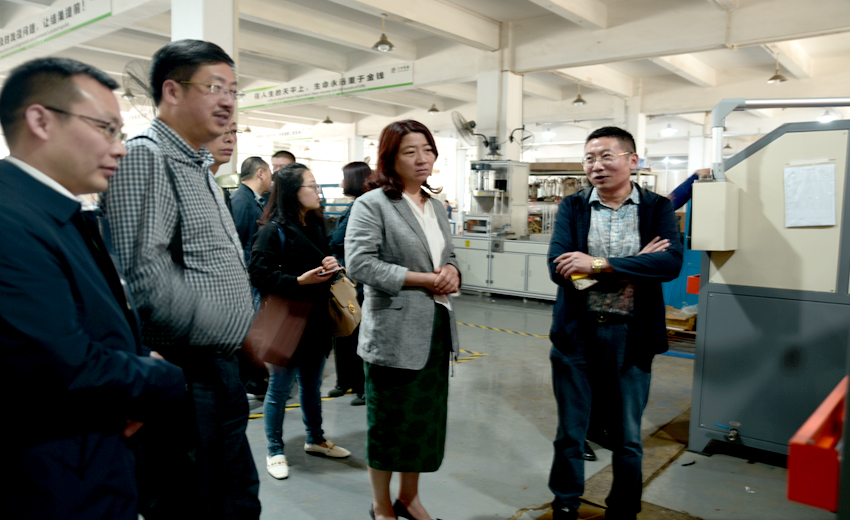 力華感應(yīng)加熱設(shè)備廠家與蘇泊爾十年合作