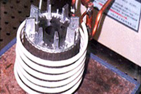 【深圳】電機轉(zhuǎn)子熱套設備選擇了廣東力華