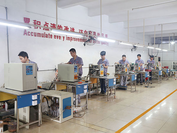 1534860171231865.jpg 感應加熱設備測試車間.jpg