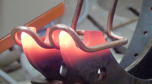 感應(yīng)淬火機(jī)廠(chǎng) 感應(yīng)淬火機(jī)廠(chǎng)