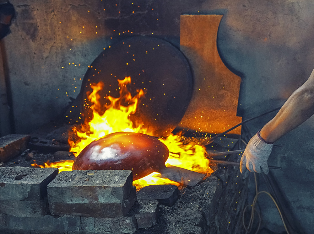 1660524419923987.jpg 攝圖網(wǎng)_501004588_傳統(tǒng)技藝章丘鐵鍋鍛打鍛造(非企業(yè)商用).jpg